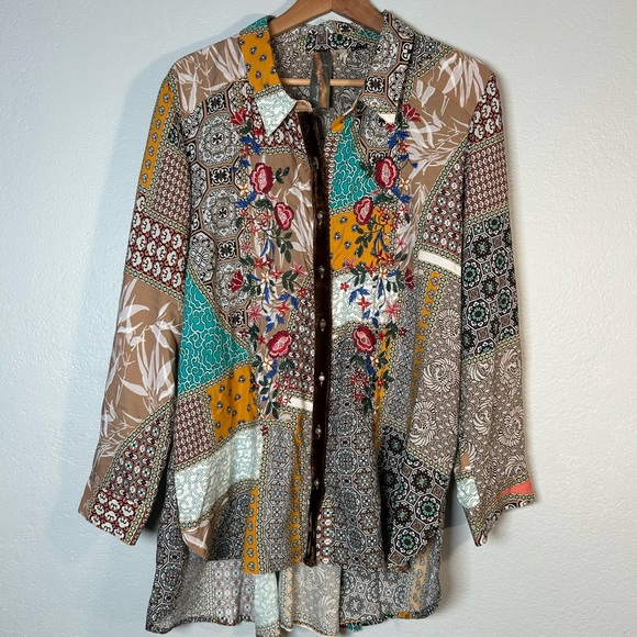 Aratta Silent Journey Tops - Aratta “Luna” Embroidered Patchwork Floral Button-Down Shirt - Beige Multi